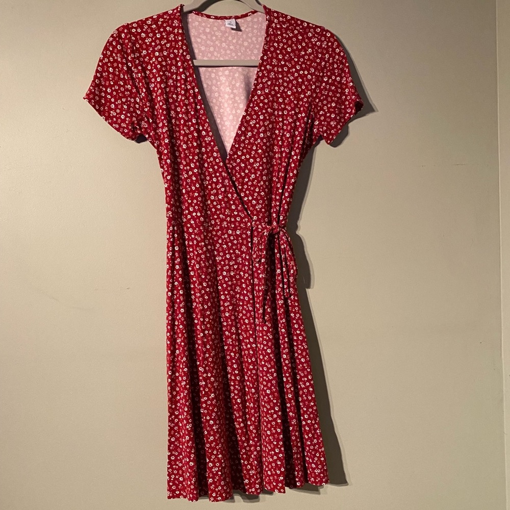 Red Old Navy Wrap Around Dress w/ White Flowers